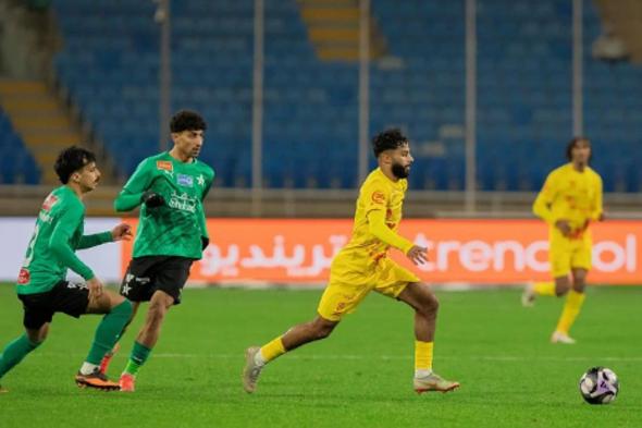 القادسية
    يتغلب
    على
    النجمة
    بثلاثة
    أهداف
    في
    دوري
    المحترفين