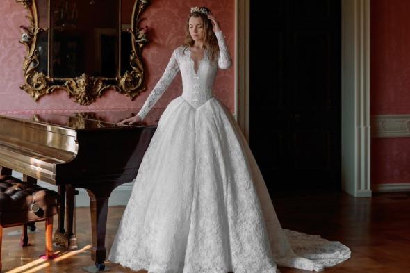 فساتين
الزفاف
الكورسيه
تعود
بقوة
في
شتاء
2026