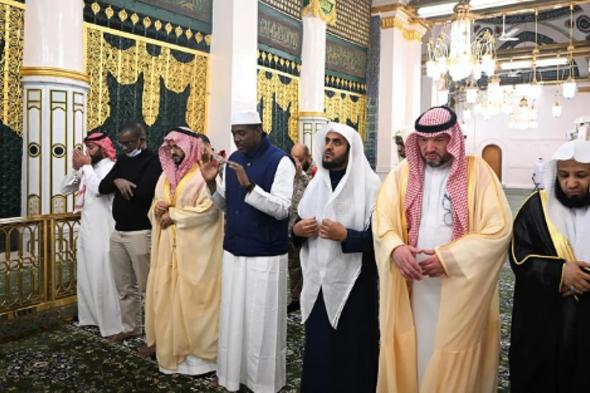 رئيس
    وزراء
    مالي
    يزور
    المسجد
    النبوي