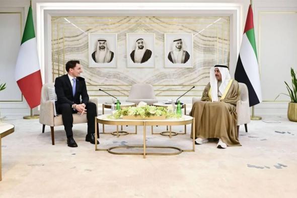 صقر
غباش
يبحث
تعزيز
التعاون
البرلماني
مع
إيطاليا