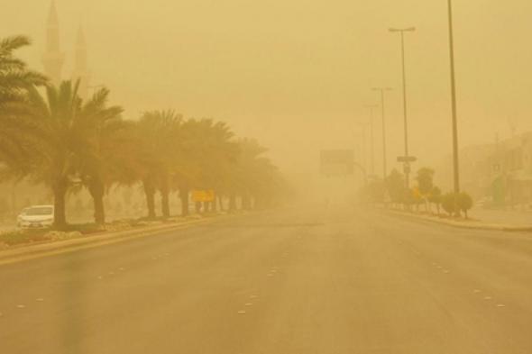 أتربة
مثارة
على
منطقة
القصيم