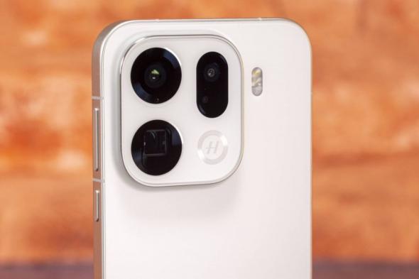 تسريب
يكشف
حصول
Oppo
Find
X9s
على
كاميرتين
بدقة
200
ميجابكسل