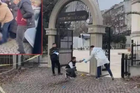 تركي
      يقتل
      شقيقه
      بدم
      بارد
      أثناء
      تشييع
      جثمان
      والدتهما:
      خلاف
      على
      الميراث
      في
      المقابر