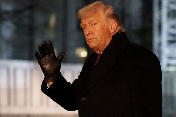 ترامب يشكك في «الاحتباس الحراري» مع اجتياح عاصفة ثلجية الولايات المتحدة