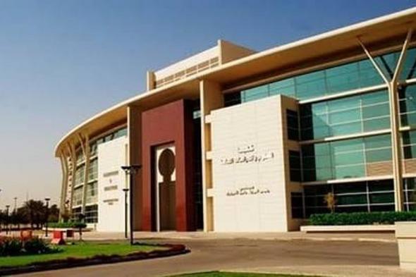 جامعة
    الفيصل
    تطلق
    «أيام
    المهنة»
    لربط
    الخريجين
    بسوق
    العمل