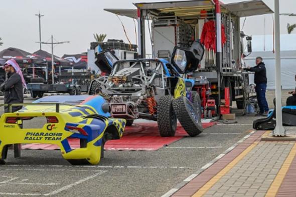 فحص
    109
    مركبات
    مشاركة
    في
    رالي
    حائل
    باها
    تويوتا
    الدولي