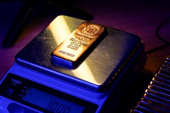 بريق
      الذهب
      يسطع
      عند
      مستويات
      جديدة
      فوق
      5200
      دولار