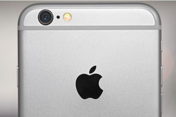 تحديث
iOS
جديد
يصل
إلى
هواتف
آيفون
5s
وآيفون
6
ويعيد
إحياء
الأجهزة
القديمة