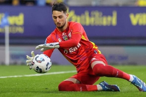 ناقد
    رياضي:
    الهلال
    تورط
    في
    الحارس
    الفرنسي