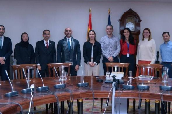 بحث
التعاون
في
التحديث
الحكومي
بين
الإمارات
وإسبانيا