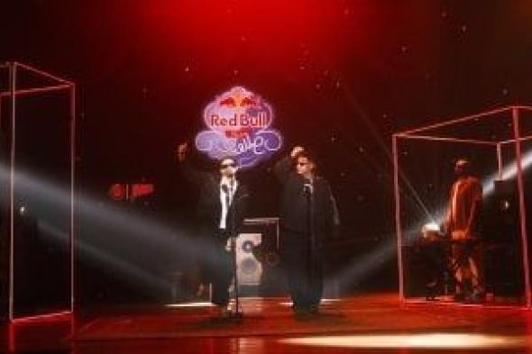 كواليس
حلقة
مزيكا
صالونات
الـ
13
بتوقيع
دولسيكا
ورحال
وشندي..
صور