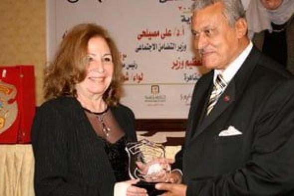 ذكرى
وفاة
زيزى
البدراوى..
فنانة
اقتحمت
القلوب
بهدوء
ورحلت
فى
صمت