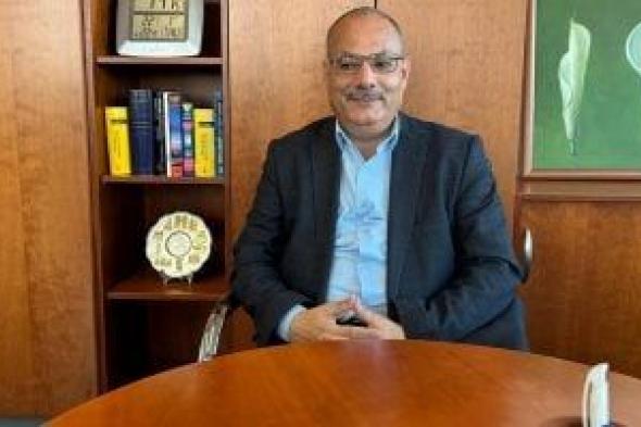 السفير
عبد
العزيز
المخلافى:
الاقتصاد
المصرى
جاذب
للاستثمار
العالمى
والألمانى