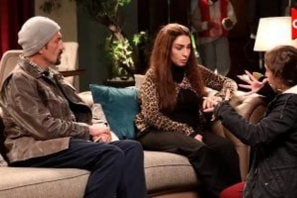 مفاجأة
روجينا
فى
البرومو
الرسمى
لمسلسل
بحد
أقصى..
حسابك
فيه
200
مليون
جنيه