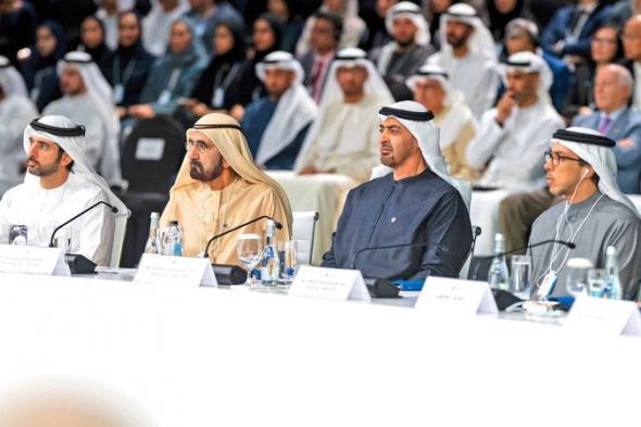 رئيس الدولة ومحمد بن راشد: العلماء شركاء أساسيون في صناعة المستقبل.. والإمارات ملتقى للعقول والأفكار الجريئة