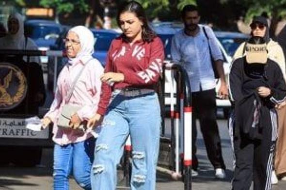 طلاب
الثانوية
العامة
يبدأون
تسليم
استمارة
الامتحان
للمدارس
الأسبوع
المقبل