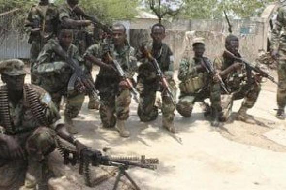 وزير
دفاع
الصومال:
قيادات
بارزة
من
حركة
الشباب
تتواصل
مع
الحكومة
لتسليم
أنفسهم