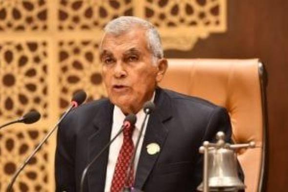 الشيوخ
يحيل
تقارير
نوعية
للحكومة:
تقييد
روبلوكس
بالمدارس
وتطوير
مستشفيات