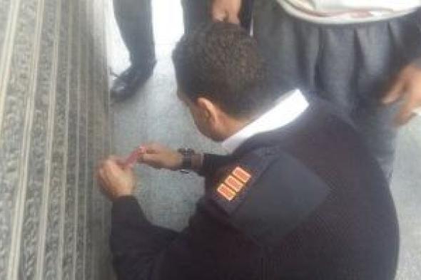 الداخلية
تحاصر
المخالفين..
تحرير
103
مخالفات
لمحلات
لم
تلتزم
بقرار
الغلق