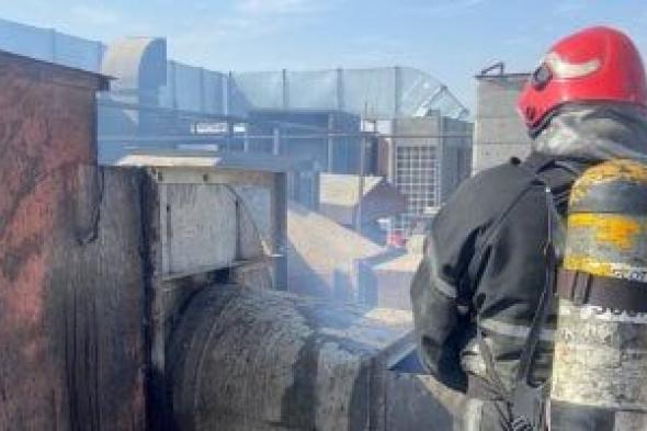 6
سيارات
إطفاء
تسيطر
على
حريق
في
مصنع
وشقة
سكنية
بشبرا
الخيمة