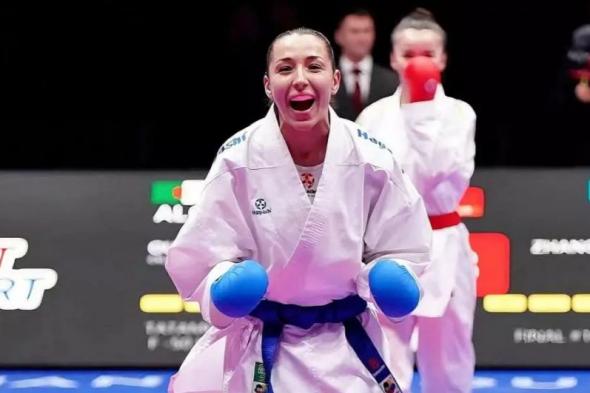 سيليا
ويكان
ترتقي
للمركز
الثالث
في
التصنيف
العالمي