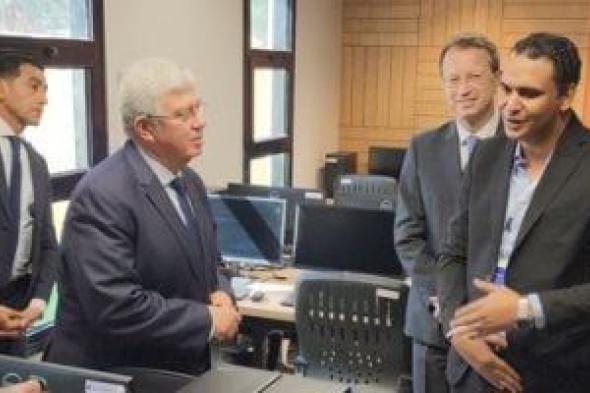 وزير
التعليم
العالي
ومحافظ
الأقصر
وسفير
إسبانيا
يفتتحون
مركز
تمكين
للإبداع
والتكنولوجيا