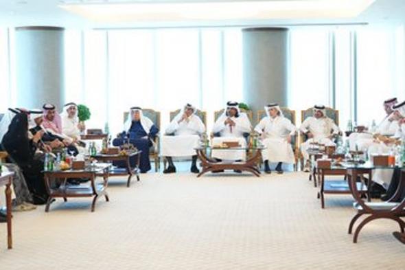 مساعد
وزير
الاستثمار
يبحث
فرص
التعاون
مع
رابطة
رجال
الأعمال
القطريين