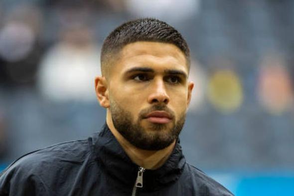 أزمة
      «عمر
      فرج»
      تشتعل..
      حكم
      دولي
      يطارد
      الزمالك
      بمليون
      دولار
      لصالح
      ناديه
      السابق