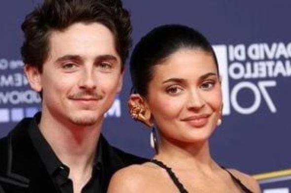 تيموثى
شالامى
يلمّح
للزواج
ويكشف
موقفه
من
الارتباط
بـ
كايلى
جينر