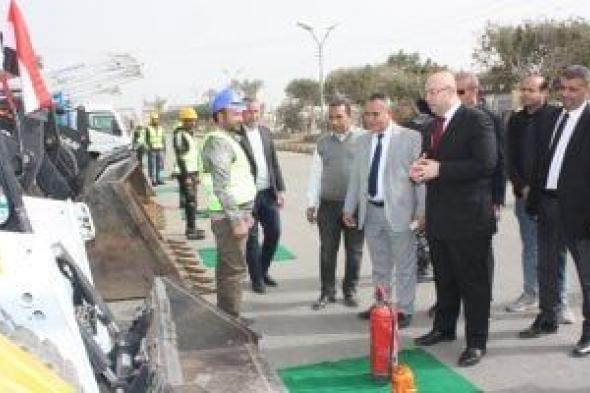 محافظ
بنى
سويف
يتفقد
اصطفاف
المعدات
ضمن
خطة
التعامل
مع
الأزمات
والمواقف
الطارئة