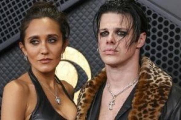 إيمانويل
ويلكينز
وكوري
وجيسي
جو
ستارك
هنري
على
السجادة
الحمراء
لحفل
الـ
جرامي