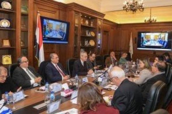 "رجال
أعمال
إسكندرية"
و"الملحق
التجاري
التركى"
يبحثان
آفاق
التعاون