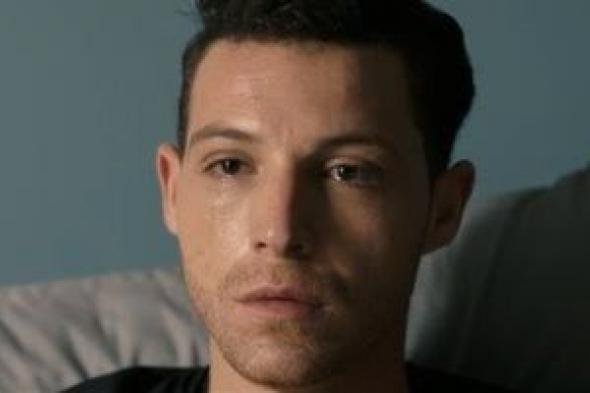 عرض
سيدة
اتهمت
الفنان
محمود
حجازى
بالتحرش
على
الطب
الشرعى