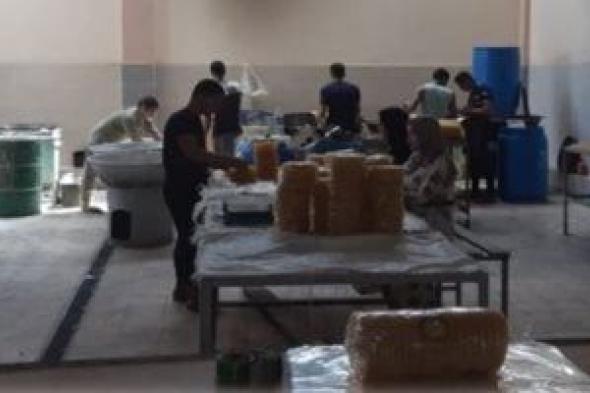 ضبط
كميات
كبيرة
من
خامات
وحلويات
مجهولة
المصدر
داخل
مصانع
غير
مرخصة
بالغربية