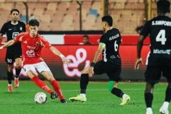 مواعيد
مباريات
الجولة
الـ17
للدوري
المصري..
البداية
بين
الأهلي
والبنك