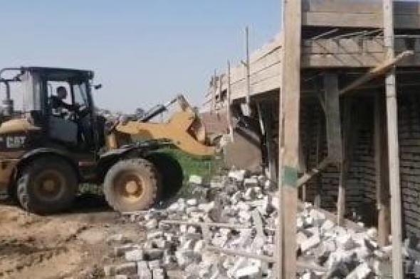 إزالة
23
حالة
تعدى
واسترداد
11
فدانا
و5
قراريط
و689
متر
مبانى
فى
أسيوط