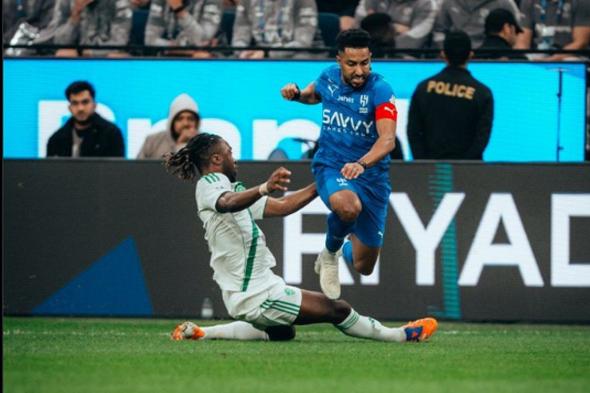 الهلال
يتعادل
مع
الأهلي
في
قمة
«دوري
روشن»