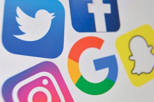 أستراليا: حظر القاصرين على وسائل التواصل يُحقق «نتائج ملموسة»