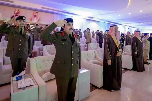 برعاية
    وزير
    الداخلية..
    «البسامي»
    يشهد
    تخريج
    الدورة
    التأهيلية
    للفرد
    الأساسي
    للمجندات
    بمعهد
    التدريب
    النسوي