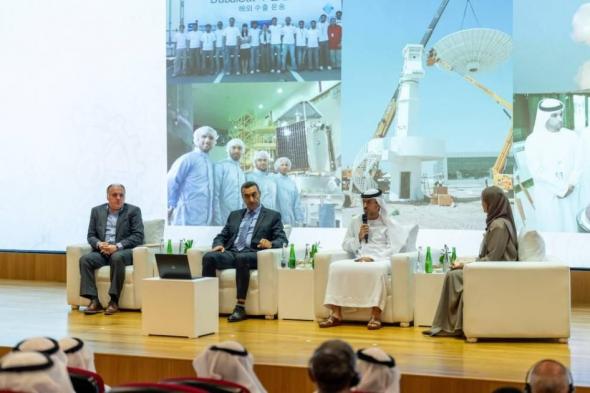 إطلاق
      «إسهامات
      العلماء
      المسلمين»
      لصون
      الموروث
      الثقافي
      الإنساني