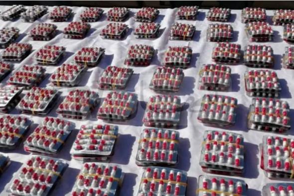 BRI
قسنطينة
توقف
شبكة
تتاجر
في
المهلوسات
وتحجز
31
ألف
قرص