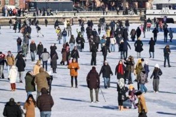 عاصفة
تلجية
تجمد
نهر
موتلاوا
فى
بولندا