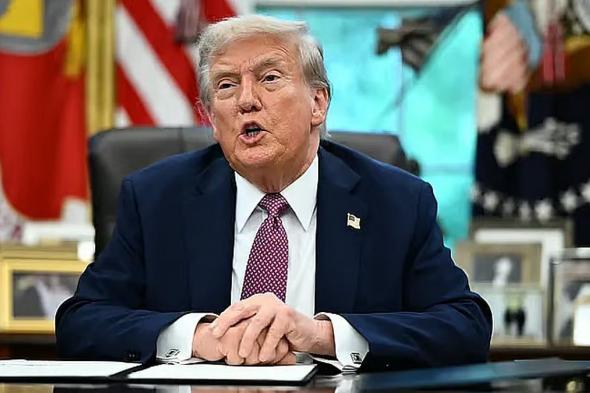 مسؤول
    أمريكي:
    وافقنا
    على
    عقد
    مباحثات
    مع
    إيران
    احترامًا
    لطلب
    حلفائنا