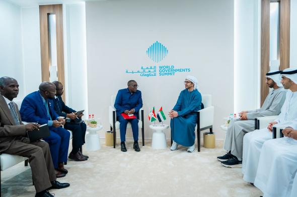 عبدالله بن زايد يستقبل عدداً من المسؤولين المشاركين في القمة العالمية للحكومات