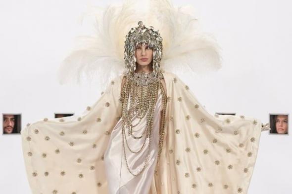 مجموعة Valentino هوت كوتور ربيع 2026: إبداع بصري جديد يجمع الحنين والخيال