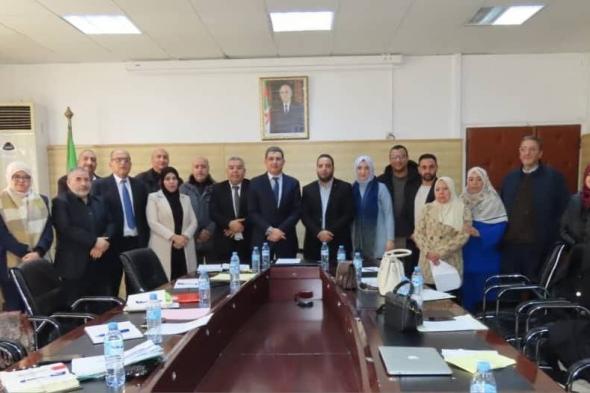 وزير
الصحة
يلتقي
بالنقابة
الوطنية
للأطباء
العامين
للصحة
العمومية