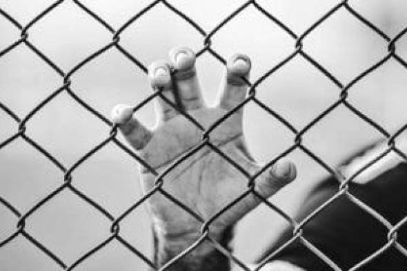 المشدد
15
سنه
لعاطل
تعدى
على
طفل
داخل
حديقة
بالإسكندرية