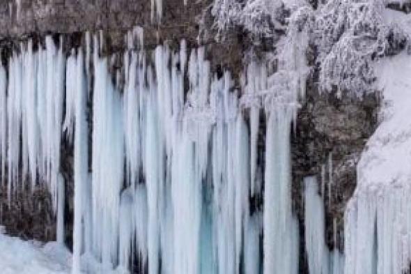 مناظر
طبيعية
جذابة..
شلالات
نياجرا
المتجمدة
تبهر
زوار
أمريكا