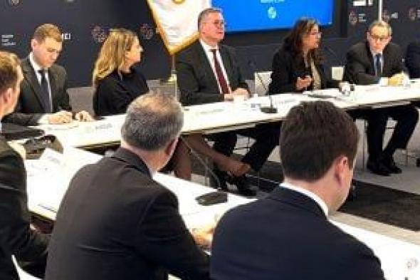 وزير
البترول:
البنية
التحتية
جاهزة
لنقل
إمدادات
الغاز
القبرصى
إلى
أوروبا