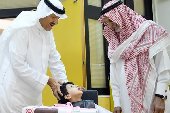 سلطان
بن
سلمان
معزياً
في
وفاة
عبدالرحمن
السويلم:
خدم
بلاده
والأعمال
الخيرية
بشكل
استثنائي